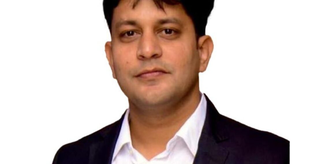 Dr. Rajat Dentist Lucknow - Smile Makeover Specialist