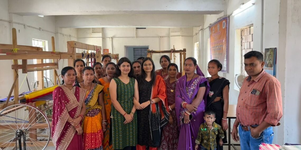 Habaspuri handloom weaving in Habaspur village Odisha