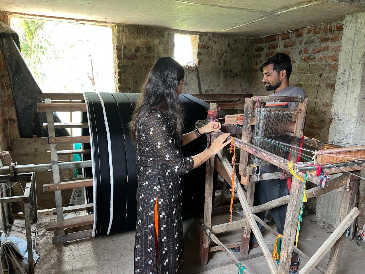Bandha tie dye yarn preparation Ikat weaving Maniabandha